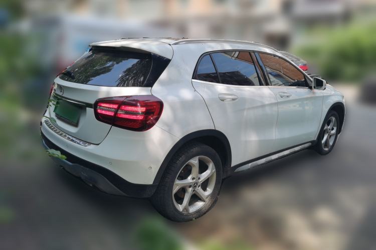 Used Mercedes-Benz GLA 2017 GLA 200 Sport Edition Rear Right 45 Deg