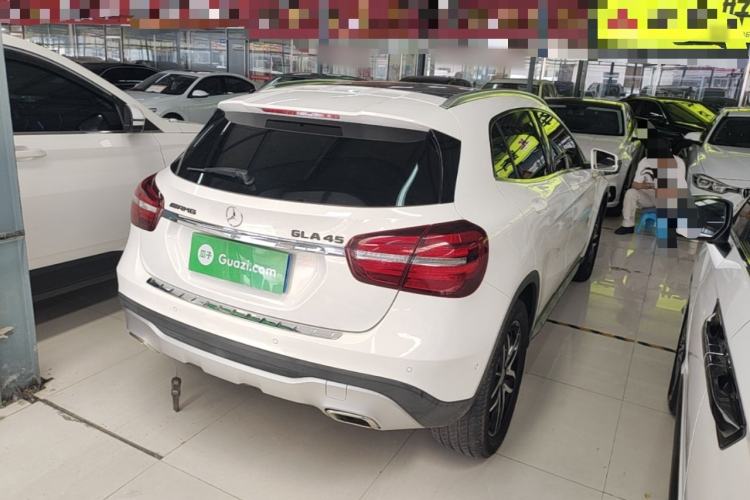 Used Mercedes-Benz GLA 2017 GLA 200 Fashion Model Rear Right 45 Deg