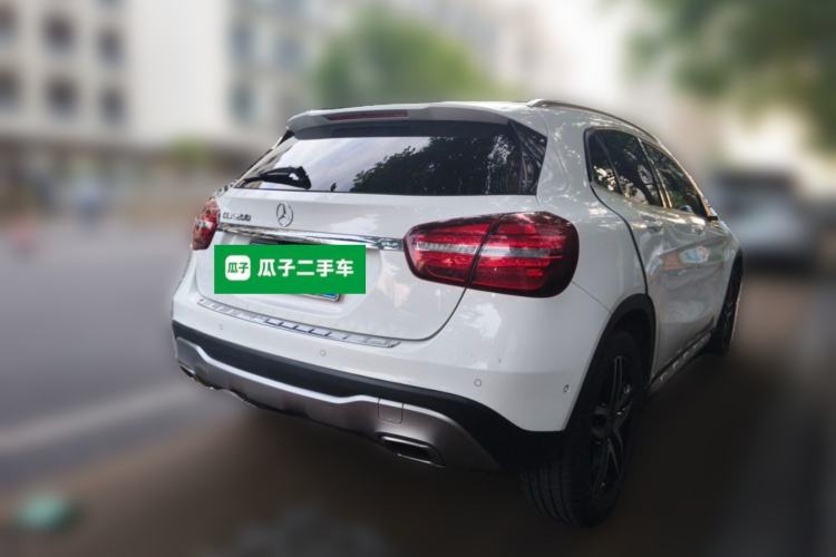 Used Mercedes-Benz GLA 2017 GLA 200 Fashion Model Rear Right 45 Deg