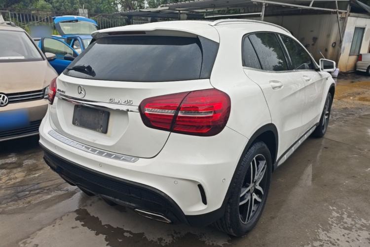 Used Mercedes-Benz GLA 2017 GLA 200 Fashion Model Rear Right 45 Deg