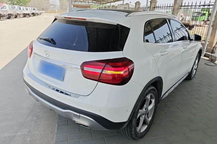 Used Mercedes-Benz GLA 2017 GLA 200 Sport Edition Rear Right 45 Deg