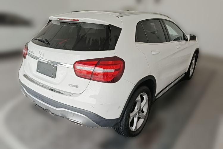 Used Mercedes-Benz GLA 2017 GLA 200 Sport Edition Rear Right 45 Deg