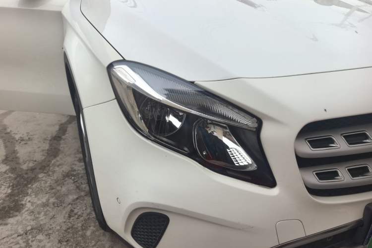 Used Mercedes-Benz GLA 2017 GLA 200 Sport Edition Right Front Headlight