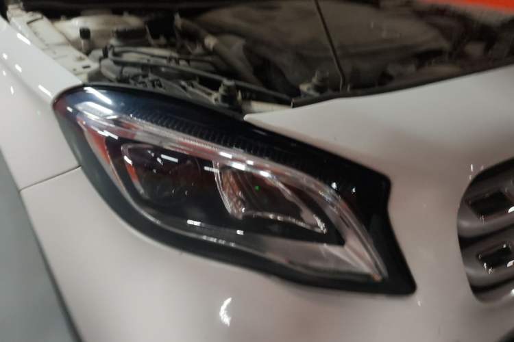 Used Mercedes-Benz GLA 2017 GLA 200 Fashion Model Right Front Headlight