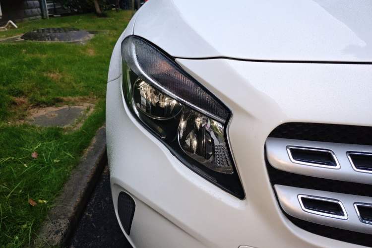 Used Mercedes-Benz GLA 2017 GLA 200 Sport Edition Right Front Headlight