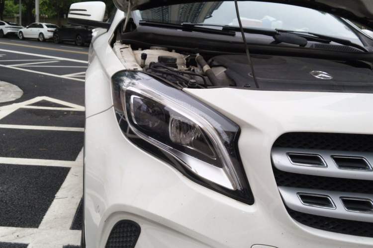 Used Mercedes-Benz GLA 2017 GLA 200 Fashion Model Right Front Headlight