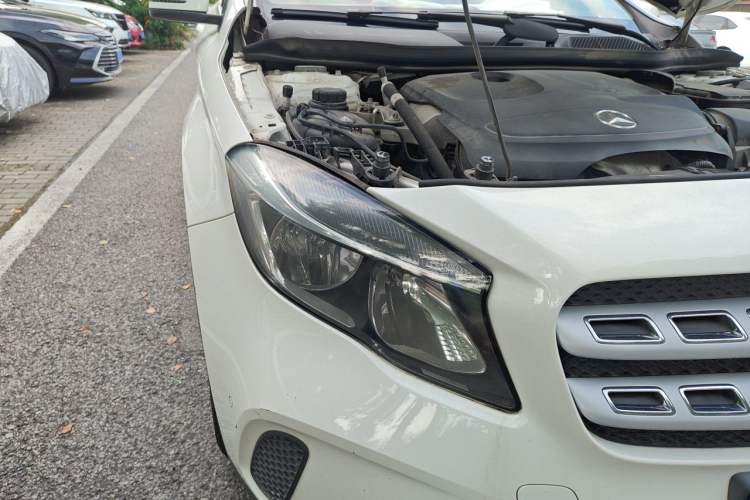 Used Mercedes-Benz GLA 2017 GLA 200 Sport Edition Right Front Headlight