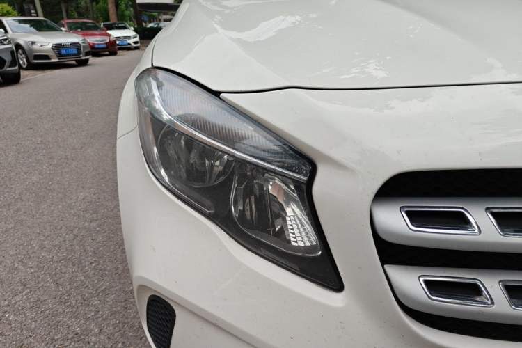 Used Mercedes-Benz GLA 2017 GLA 200 Sport Edition Right Front Headlight