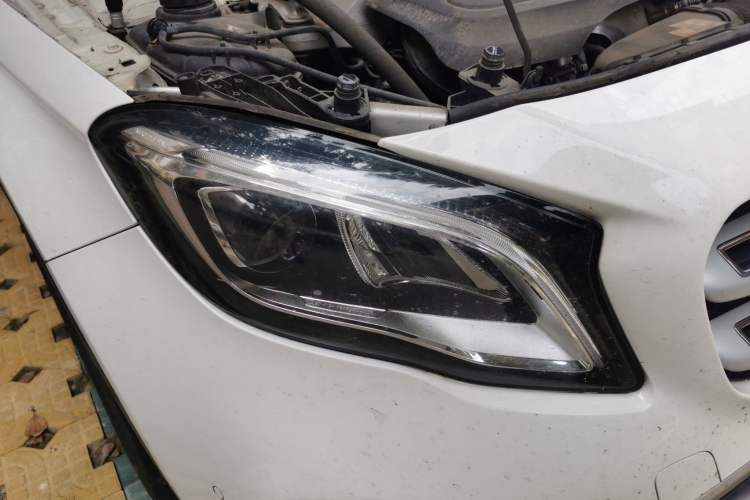Used Mercedes-Benz GLA 2017 GLA 200 Fashion Model Right Front Headlight