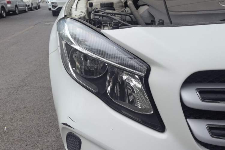 Used Mercedes-Benz GLA 2017 GLA 200 Sport Edition Right Front Headlight
