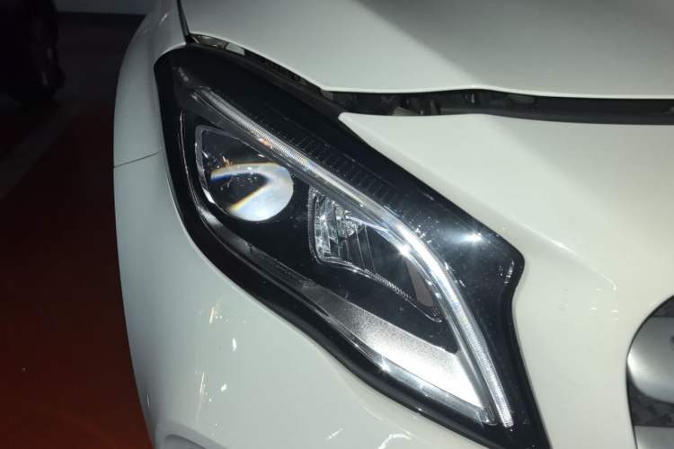 Used Mercedes-Benz GLA 2017 GLA 200 Fashion Model Right Front Headlight