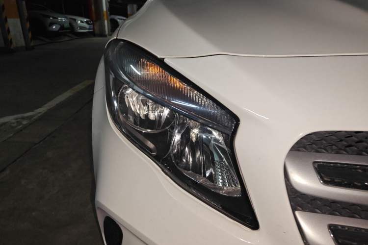 Used Mercedes-Benz GLA 2017 GLA 200 Sport Edition Right Front Headlight