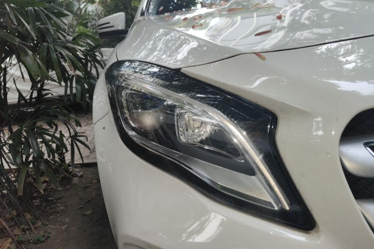 Used Mercedes-Benz GLA 2017 GLA 200 Fashion Model Right Front Headlight