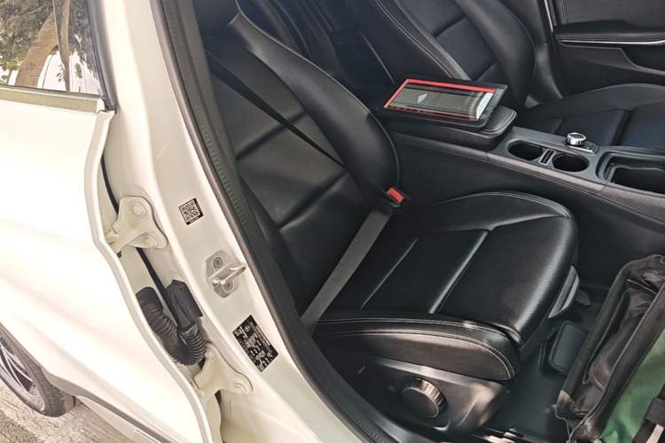Used Mercedes-Benz GLA 2017 GLA 200 Fashion Model Right Front Seat