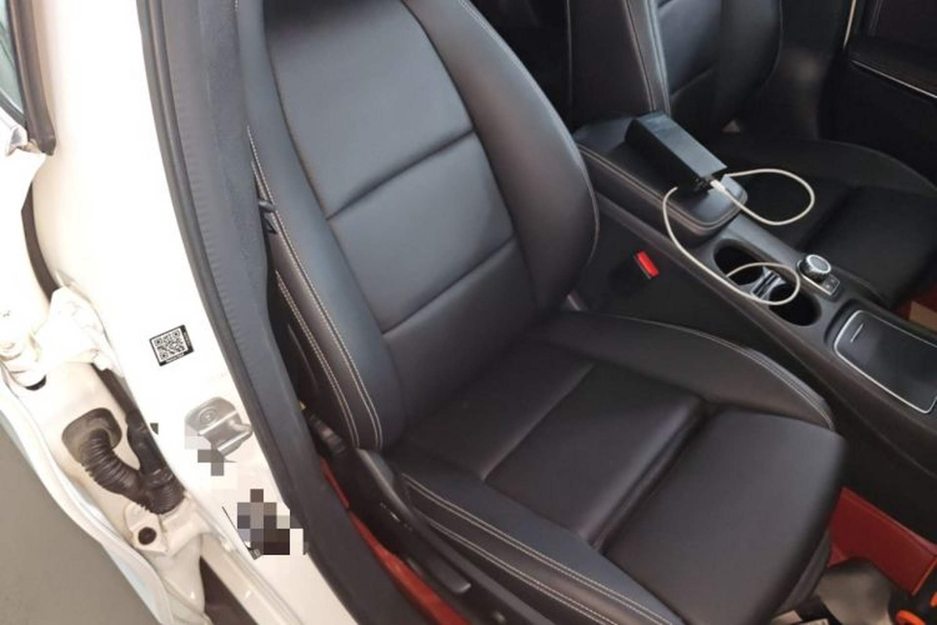 Used Mercedes-Benz GLA 2017 GLA 220 4MATIC Fashion Model Right Front Seat