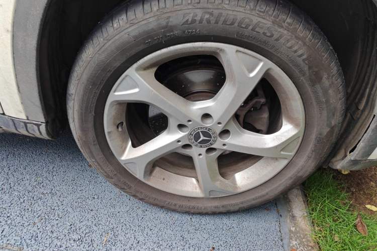 Used Mercedes-Benz GLA 2017 GLA 200 Fashion Model Right Front Wheel Hub