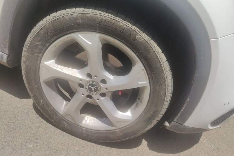 Used Mercedes-Benz GLA 2017 GLA 200 Sport Edition Right Front Wheel Hub