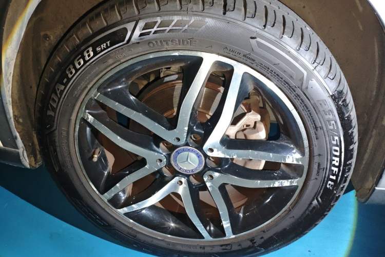 Used Mercedes-Benz GLA 2017 GLA 200 Sport Edition Right Front Wheel Hub