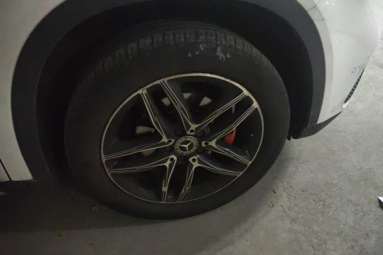 Used Mercedes-Benz GLA 2017 GLA 200 Fashion Model Right Front Wheel Hub
