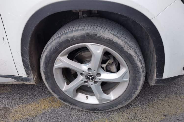 Used Mercedes-Benz GLA 2017 GLA 200 Sport Edition Right Front Wheel Hub