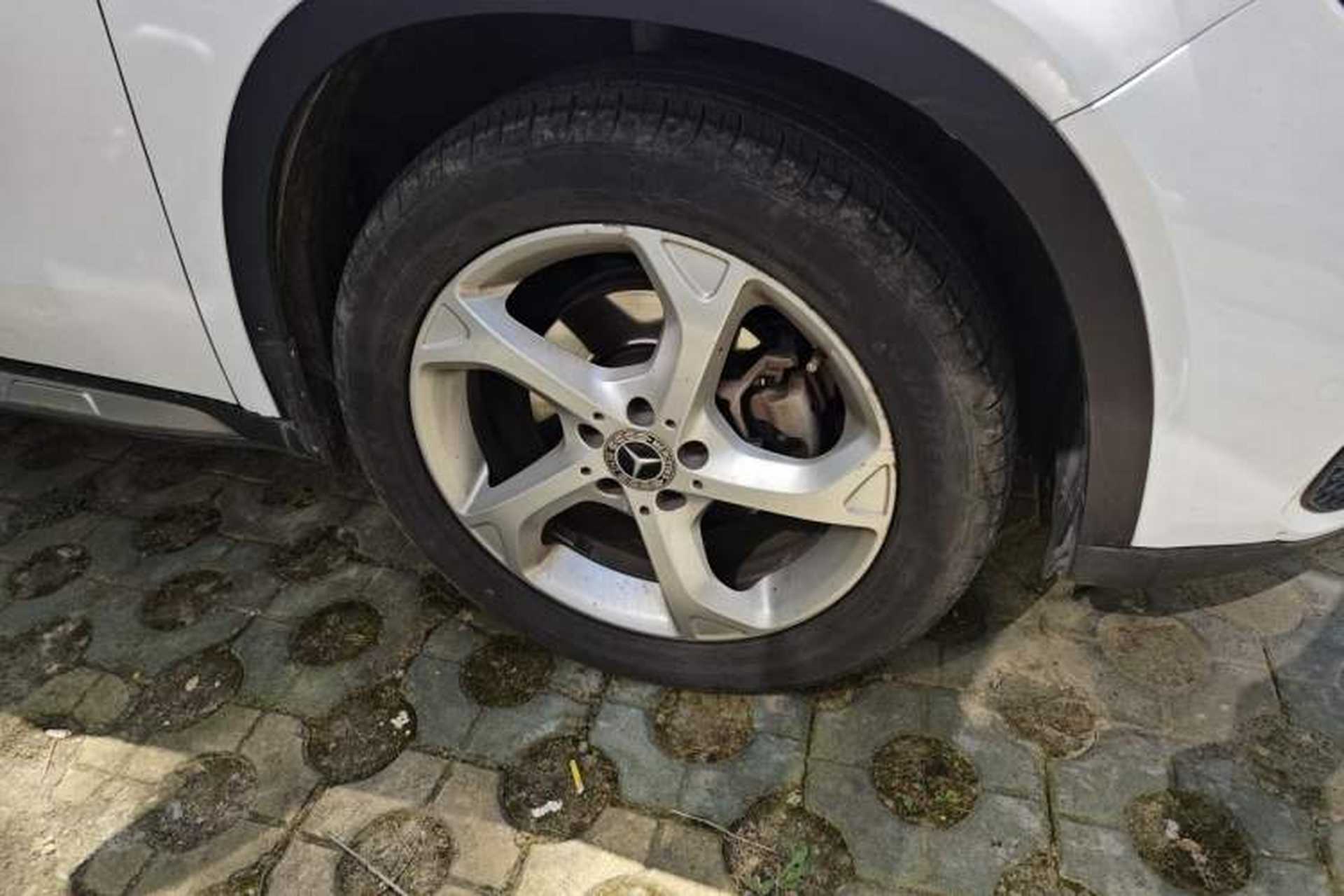 Used Mercedes-Benz GLA 2017 GLA 200 Sport Edition Right Front Wheel Hub