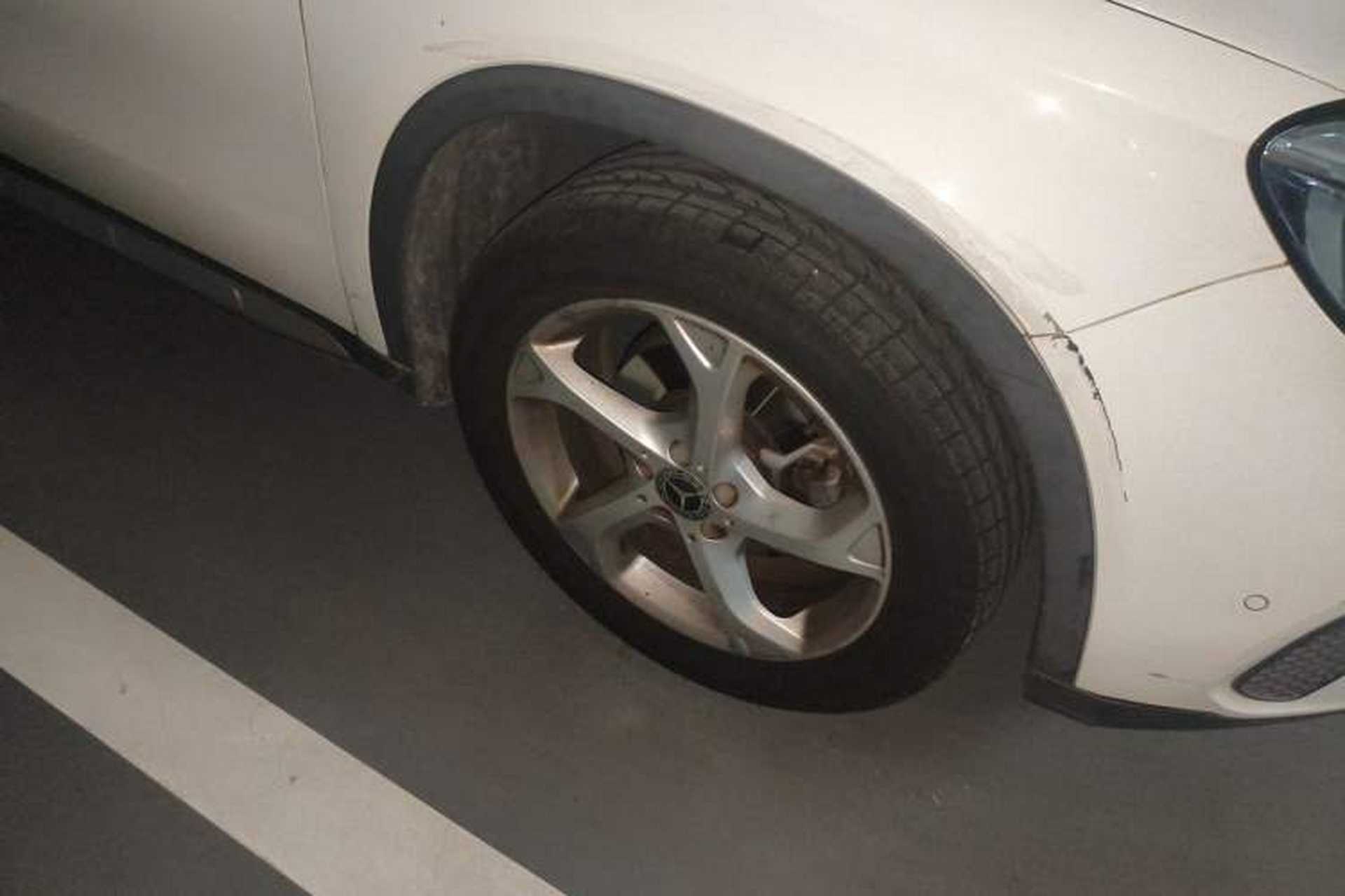 Used Mercedes-Benz GLA 2017 GLA 200 Sport Edition Right Front Wheel Hub
