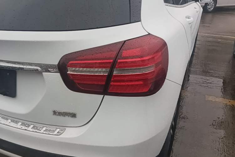 Used Mercedes-Benz GLA 2017 GLA 200 Fashion Model Right Rear Taillight