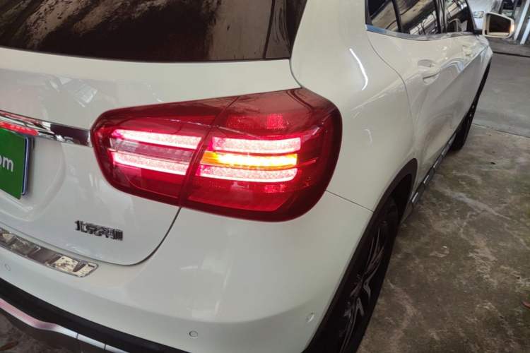 Used Mercedes-Benz GLA 2017 GLA 200 Fashion Model Right Rear Taillight