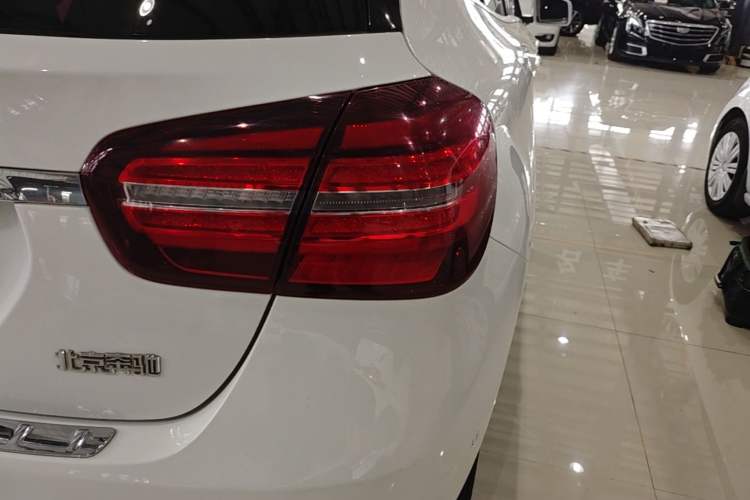Used Mercedes-Benz GLA 2017 GLA 200 Fashion Model Right Rear Taillight