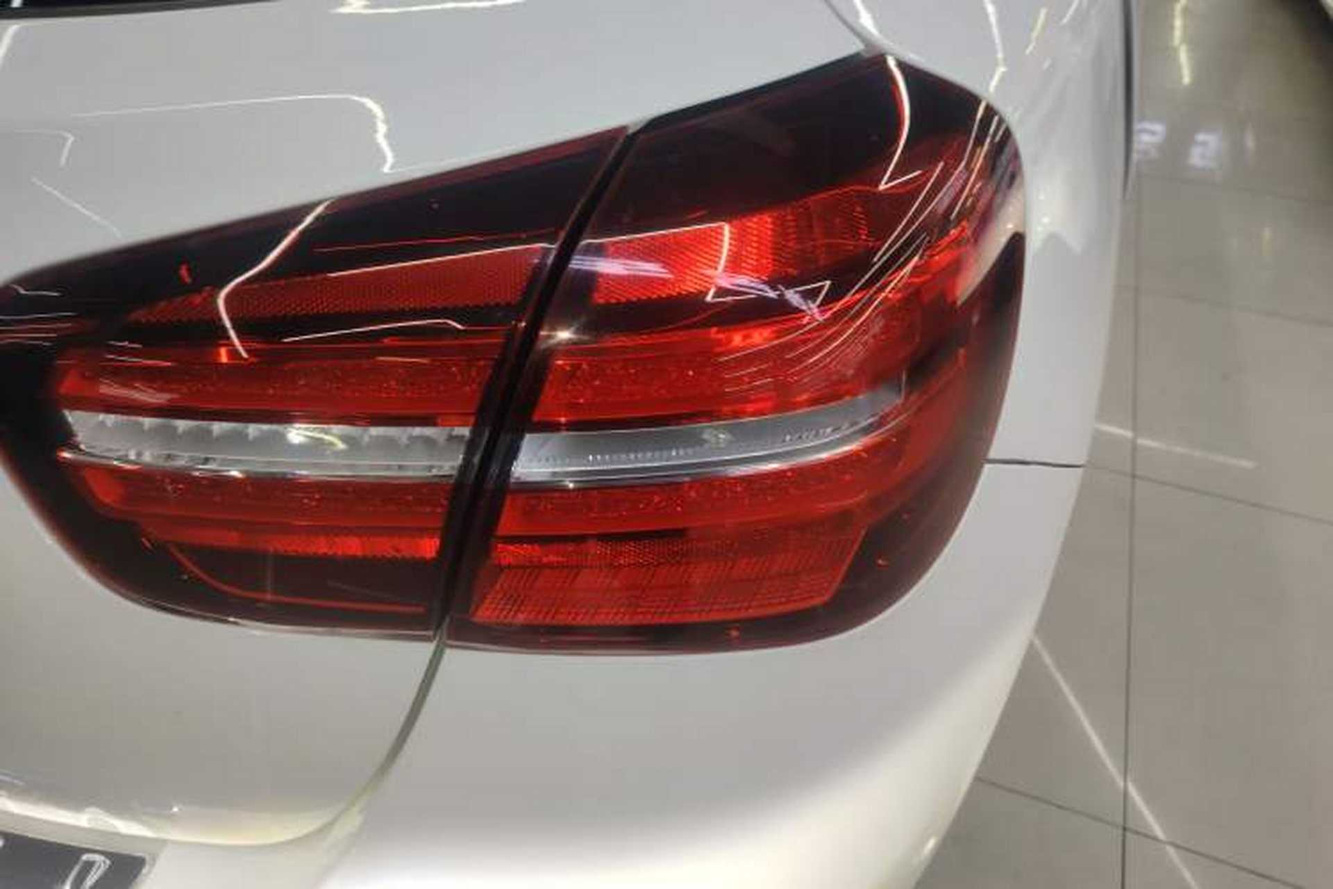 Used Mercedes-Benz GLA 2017 GLA 200 Fashion Model Right Rear Taillight