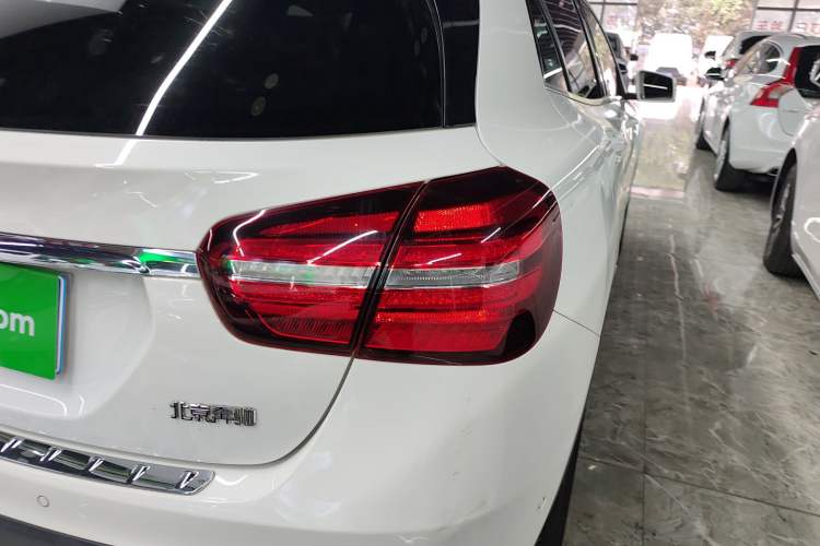 Used Mercedes-Benz GLA 2017 GLA 200 Fashion Model Right Rear Taillight