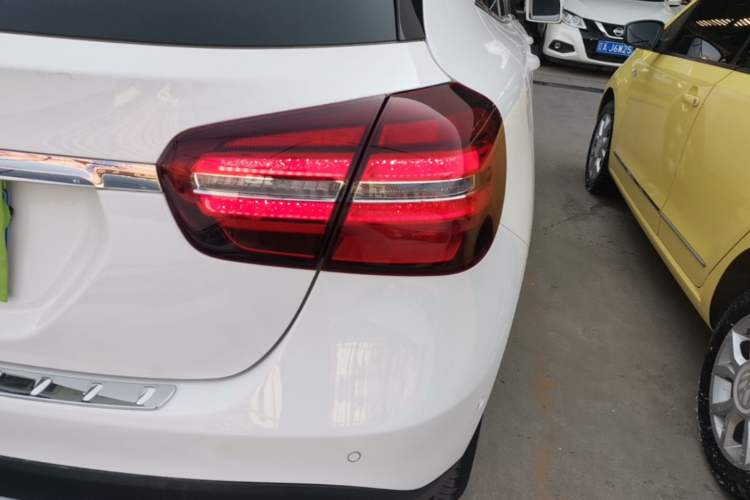 Used Mercedes-Benz GLA 2017 GLA 200 Sport Edition Right Rear Taillight