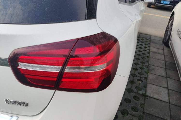 Used Mercedes-Benz GLA 2017 GLA 200 Fashion Model Right Rear Taillight