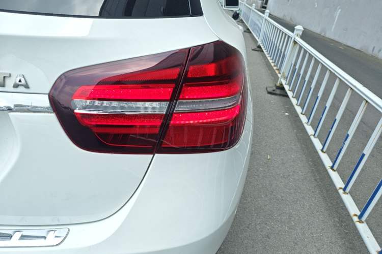 Used Mercedes-Benz GLA 2017 GLA 200 Sport Edition Right Rear Taillight
