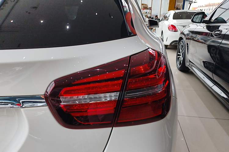 Used Mercedes-Benz GLA 2017 GLA 200 Sport Edition Right Rear Taillight