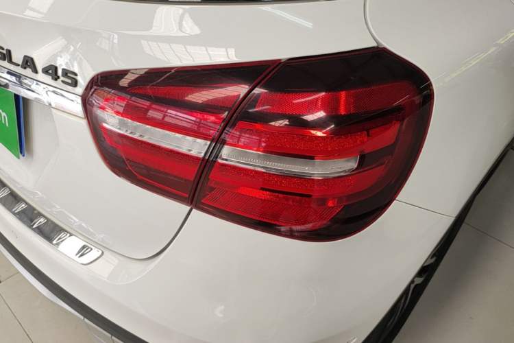 Used Mercedes-Benz GLA 2017 GLA 200 Fashion Model Right Rear Taillight