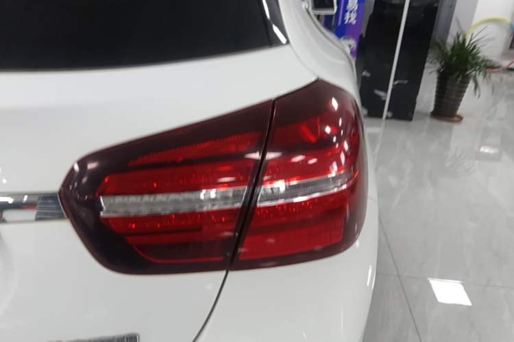 Used Mercedes-Benz GLA 2017 GLA 200 Fashion Model Right Rear Taillight
