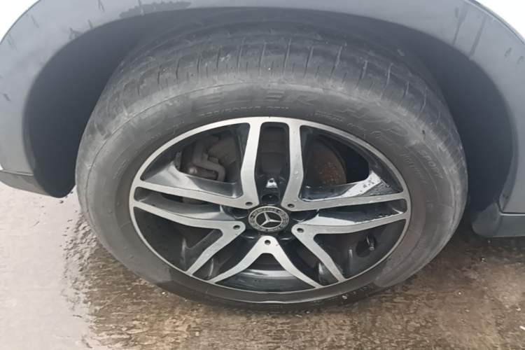 Used Mercedes-Benz GLA 2017 GLA 200 Fashion Model Right Rear Wheel Hub