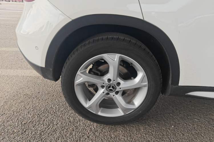 Used Mercedes-Benz GLA 2017 GLA 200 Sport Edition Right Rear Wheel Hub