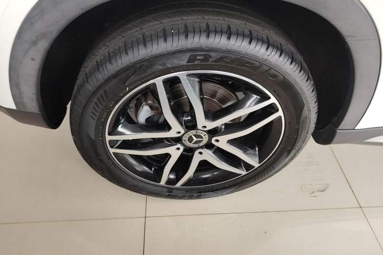 Used Mercedes-Benz GLA 2017 GLA 200 Fashion Model Right Rear Wheel Hub