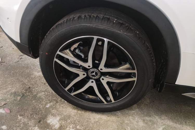 Used Mercedes-Benz GLA 2017 GLA 200 Fashion Model Right Rear Wheel Hub