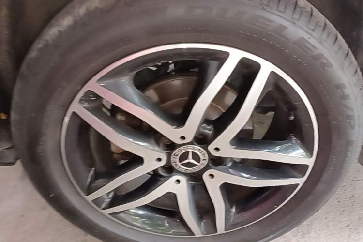 Used Mercedes-Benz GLA 2017 GLA 200 Fashion Model Right Rear Wheel Hub