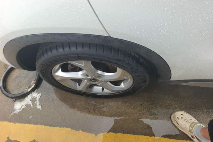 Used Mercedes-Benz GLA 2017 GLA 200 Sport Edition Right Rear Wheel Hub