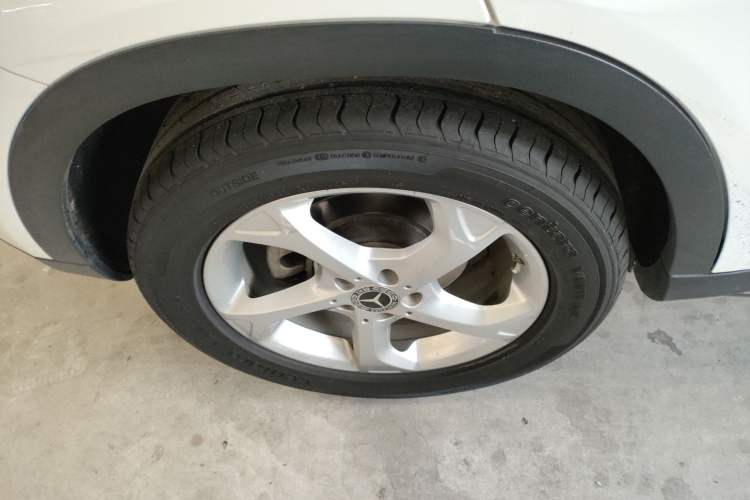 Used Mercedes-Benz GLA 2017 GLA 200 Sport Edition Right Rear Wheel Hub