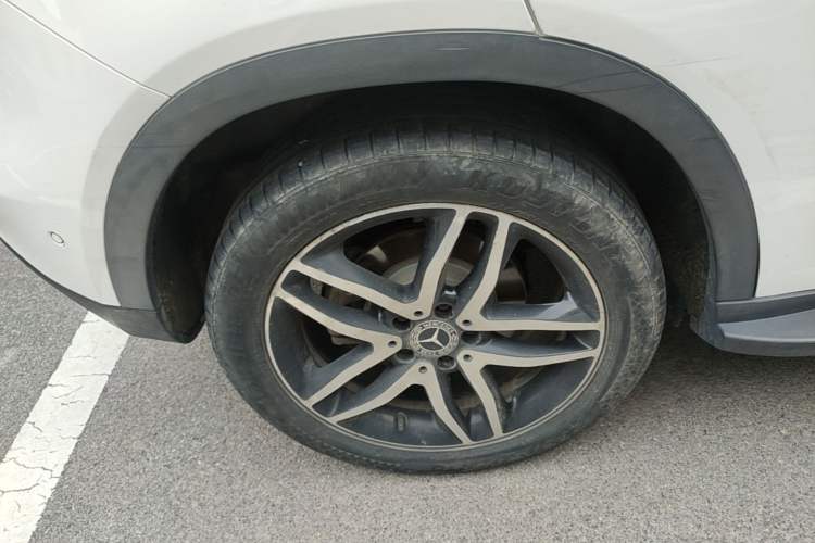 Used Mercedes-Benz GLA 2017 GLA 200 Fashion Model Right Rear Wheel Hub