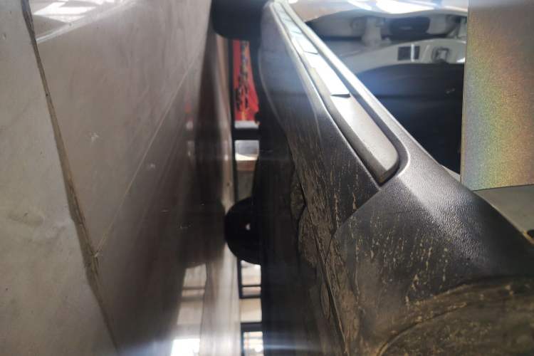 Used Mercedes-Benz GLA 2017 GLA 200 Fashion Model Right Side Sill