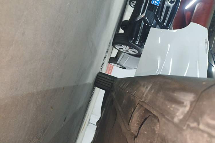 Used Mercedes-Benz GLA 2017 GLA 200 Sport Edition Right Side Sill
