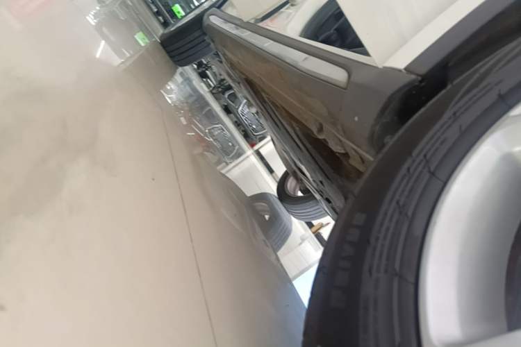 Used Mercedes-Benz GLA 2017 GLA 200 Sport Edition Right Side Sill