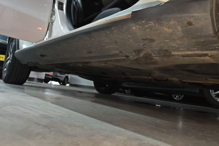 Used Mercedes-Benz GLA 2017 GLA 200 Fashion Model Right Side Sill