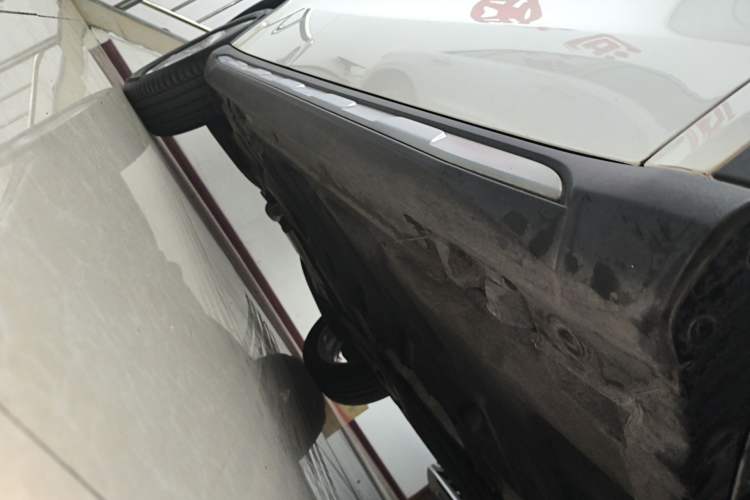 Used Mercedes-Benz GLA 2017 GLA 200 Sport Edition Right Side Sill